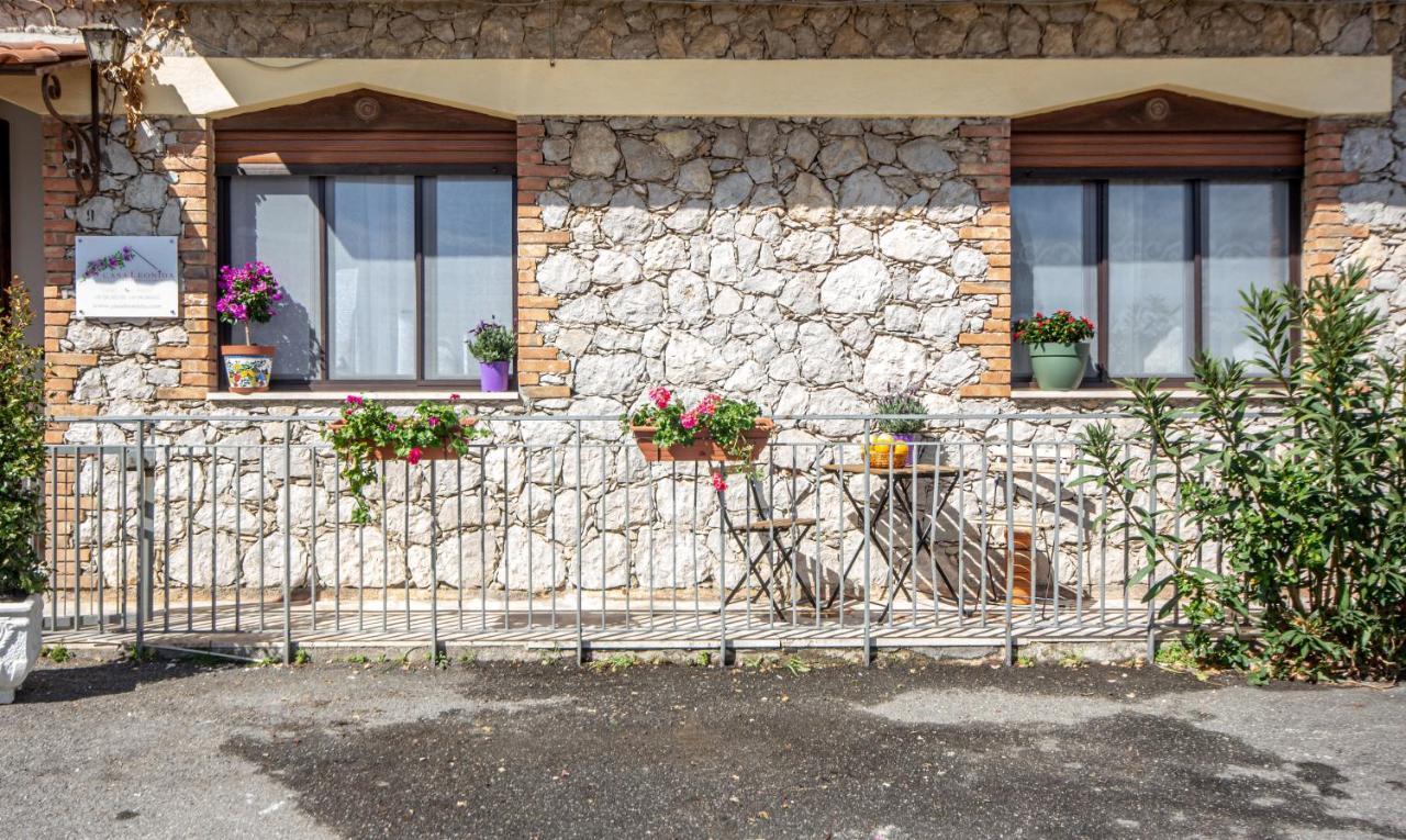 タオルミーナCasa Leonidaアパートメント エクステリア 写真