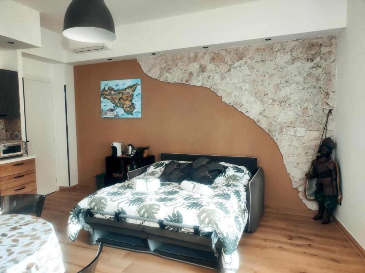 タオルミーナCasa Leonidaアパートメント エクステリア 写真
